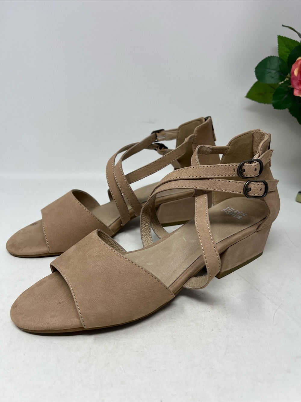 EILEEN FISHER KYRA LEATHER NUBUCK CRIS CROSS SANDALS Back Zipper IN Tan size 9